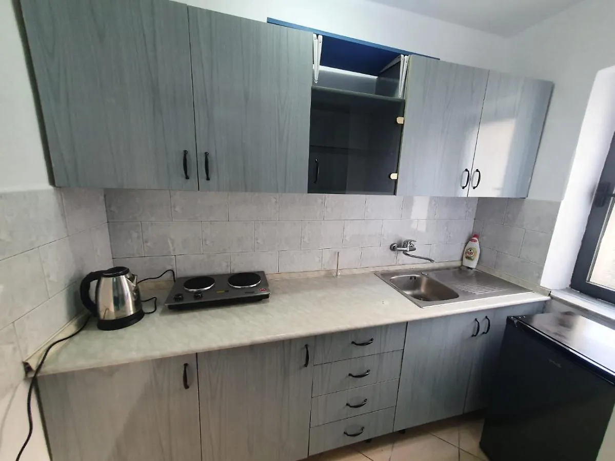 New# Bright Apartment-Tirana City Center 아파트